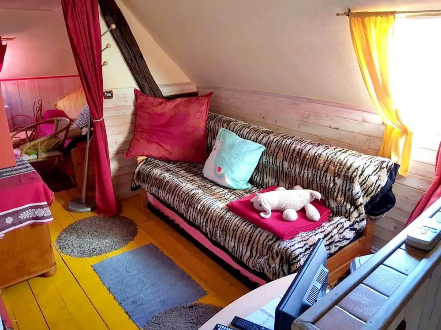 Apartment With 3 Bedrooms in Auxerre, With Wifi