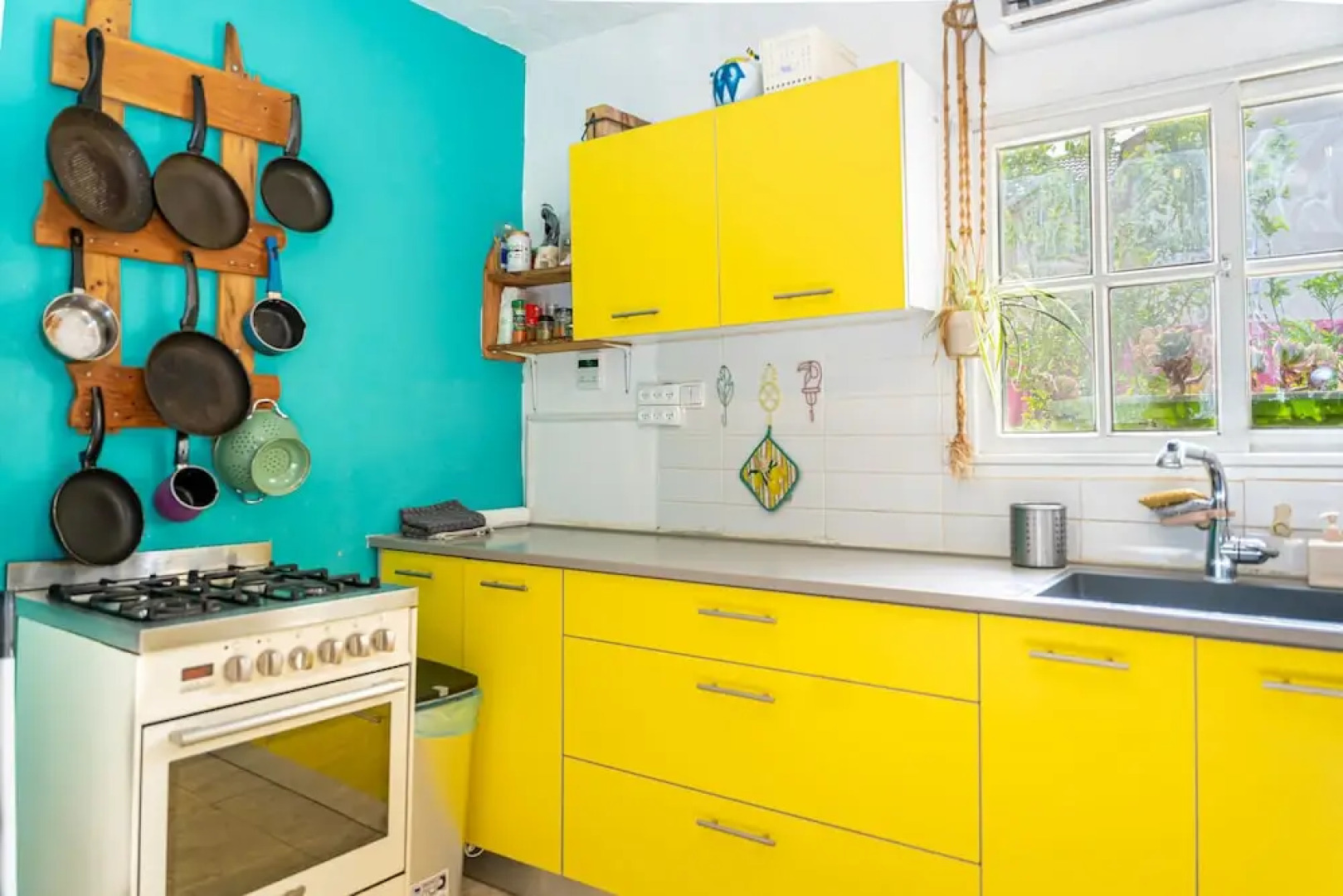 The White Hill Guest House - Hostel