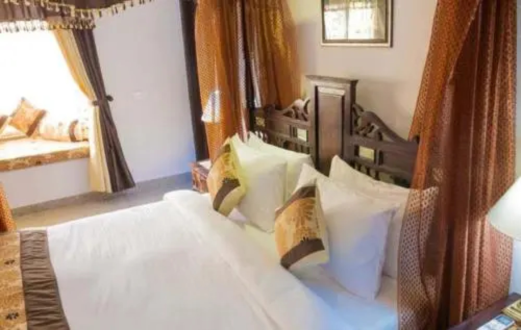 Hotel Bhanwar Singh Palace