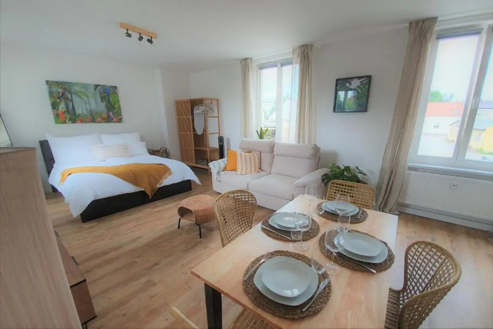 PB Ferienwohnungen - FeWo 3 - Stilvoll eingerichtetes Studio im Herzen Senftenbergs