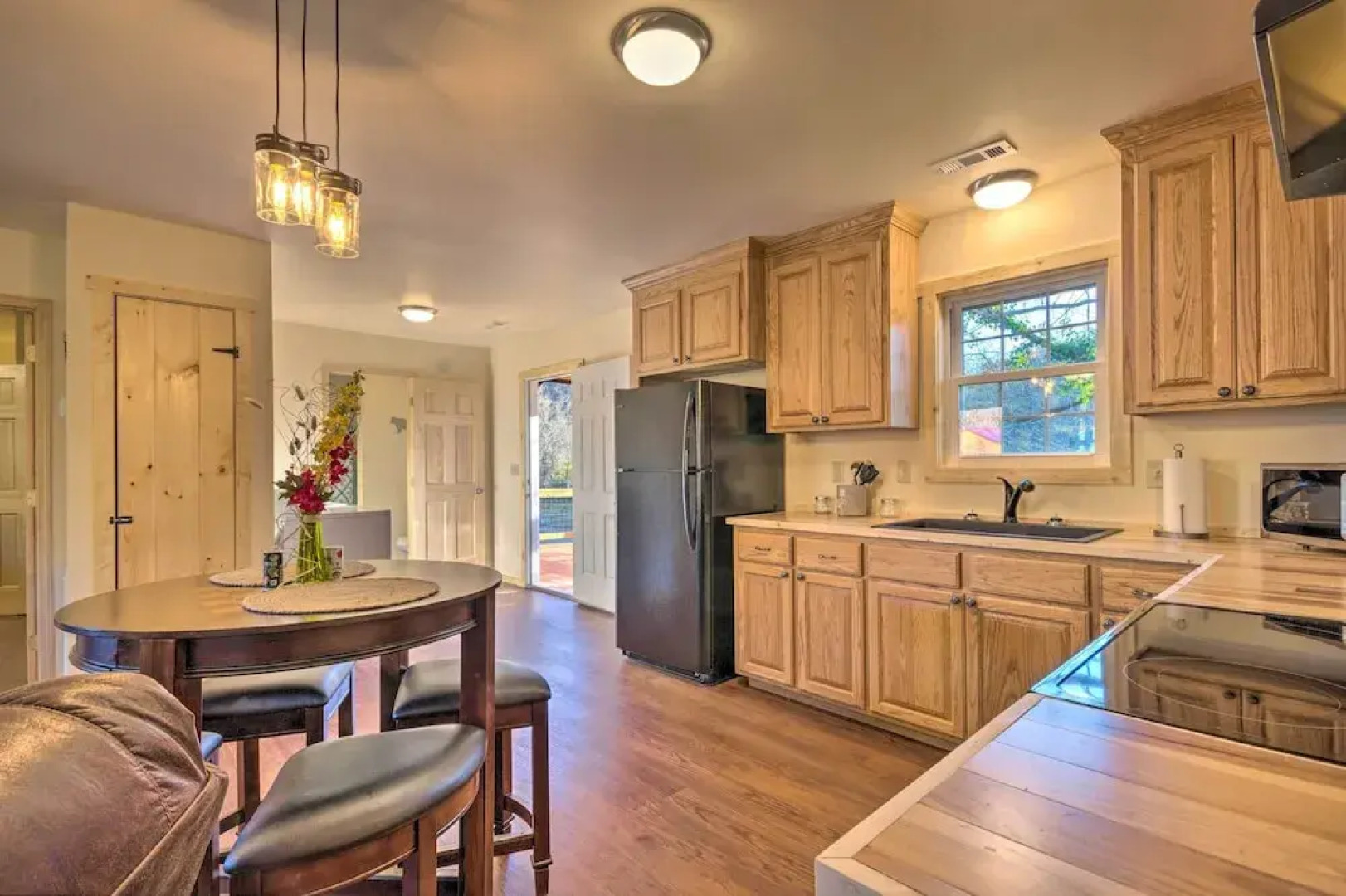 Smoky Mountain Cabin w/ Hot Tub & River Views!