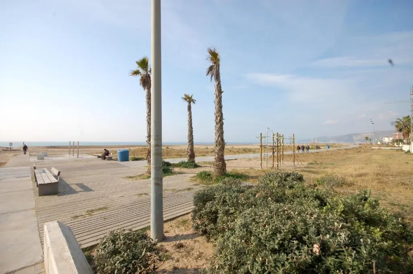 Lets Holidays New Flat Beachfront In Castelldefels