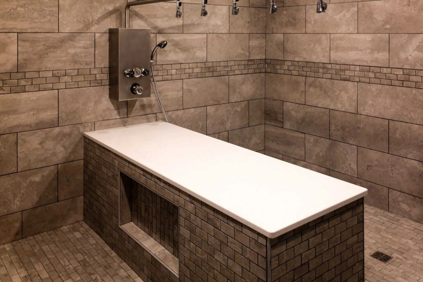 Copper King Hotel & Convention Center