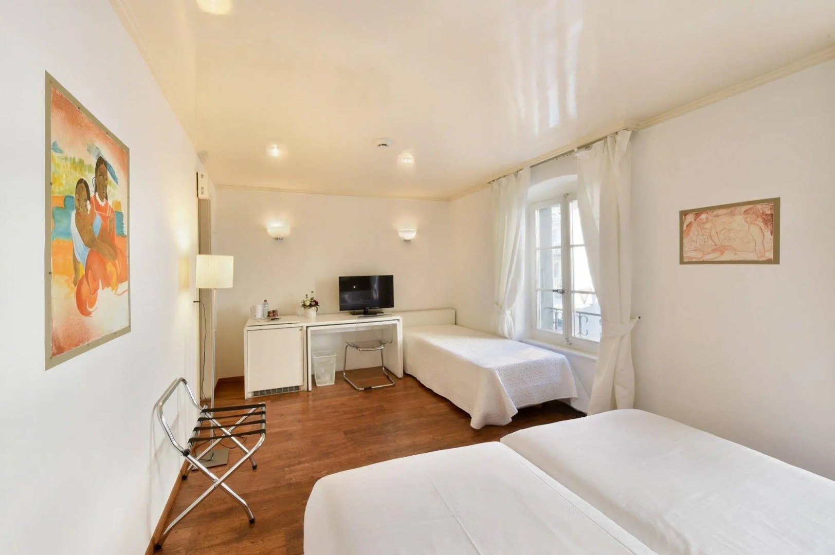 L'HÔTEL by Hostellerie du Château