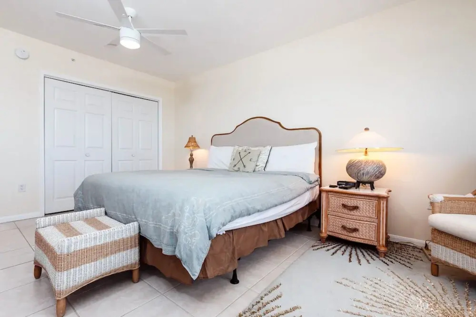 Emerald Twrs West 5006 by Brooks and Shorey Resorts