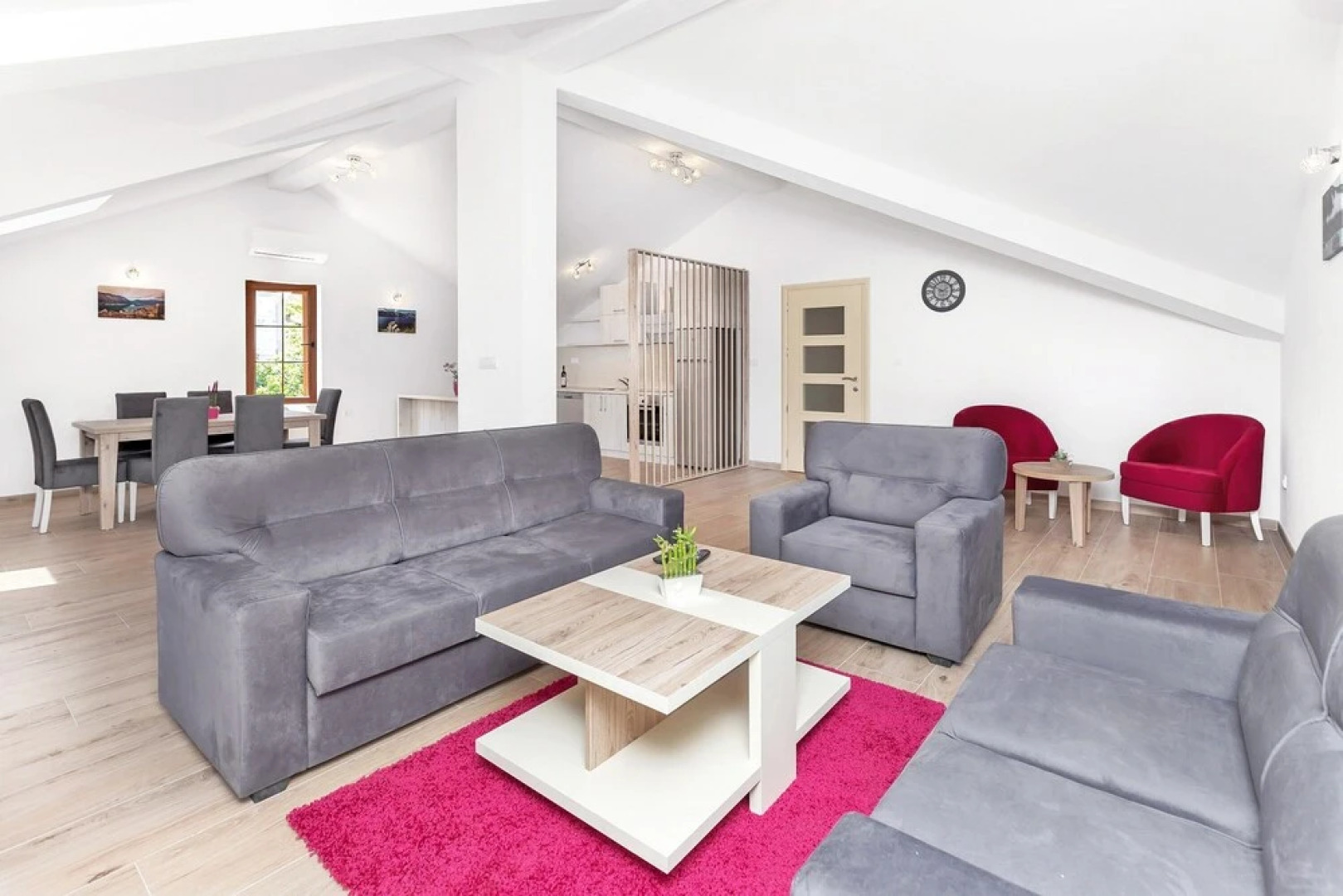 Apartments Mezini 11