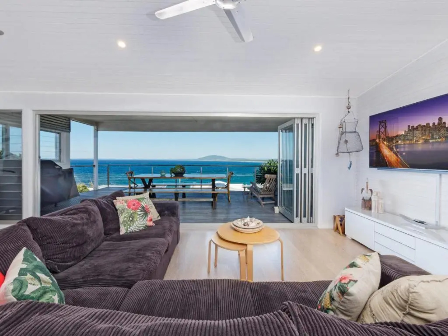 HARRINGTON Gerroa 4pm check out Sundays