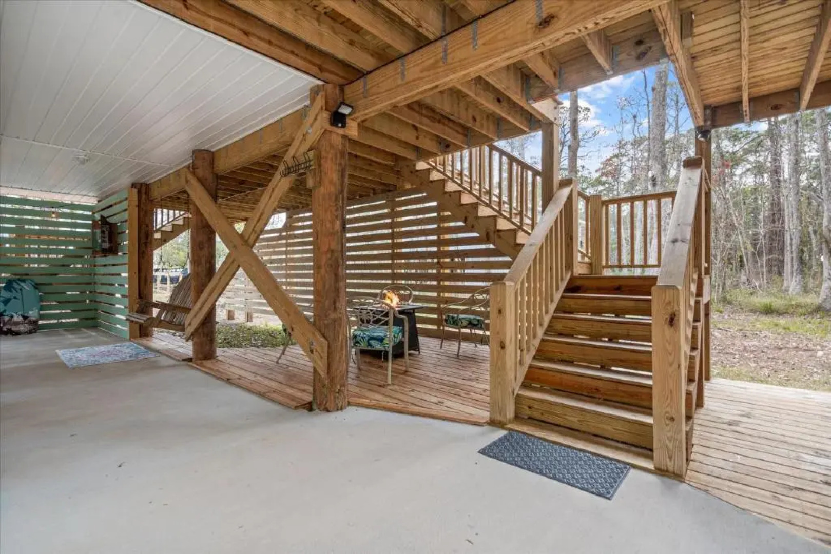 The Hummingbird House - East End Island / Pet Friendly