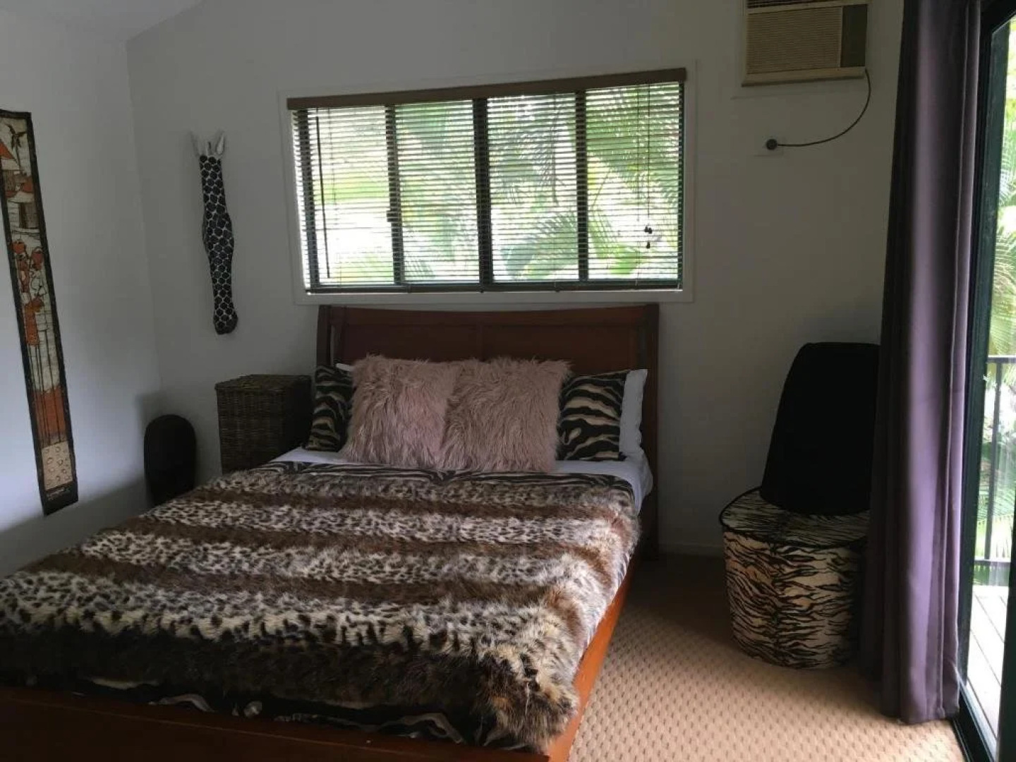 Byfield Creek Lodge B & B