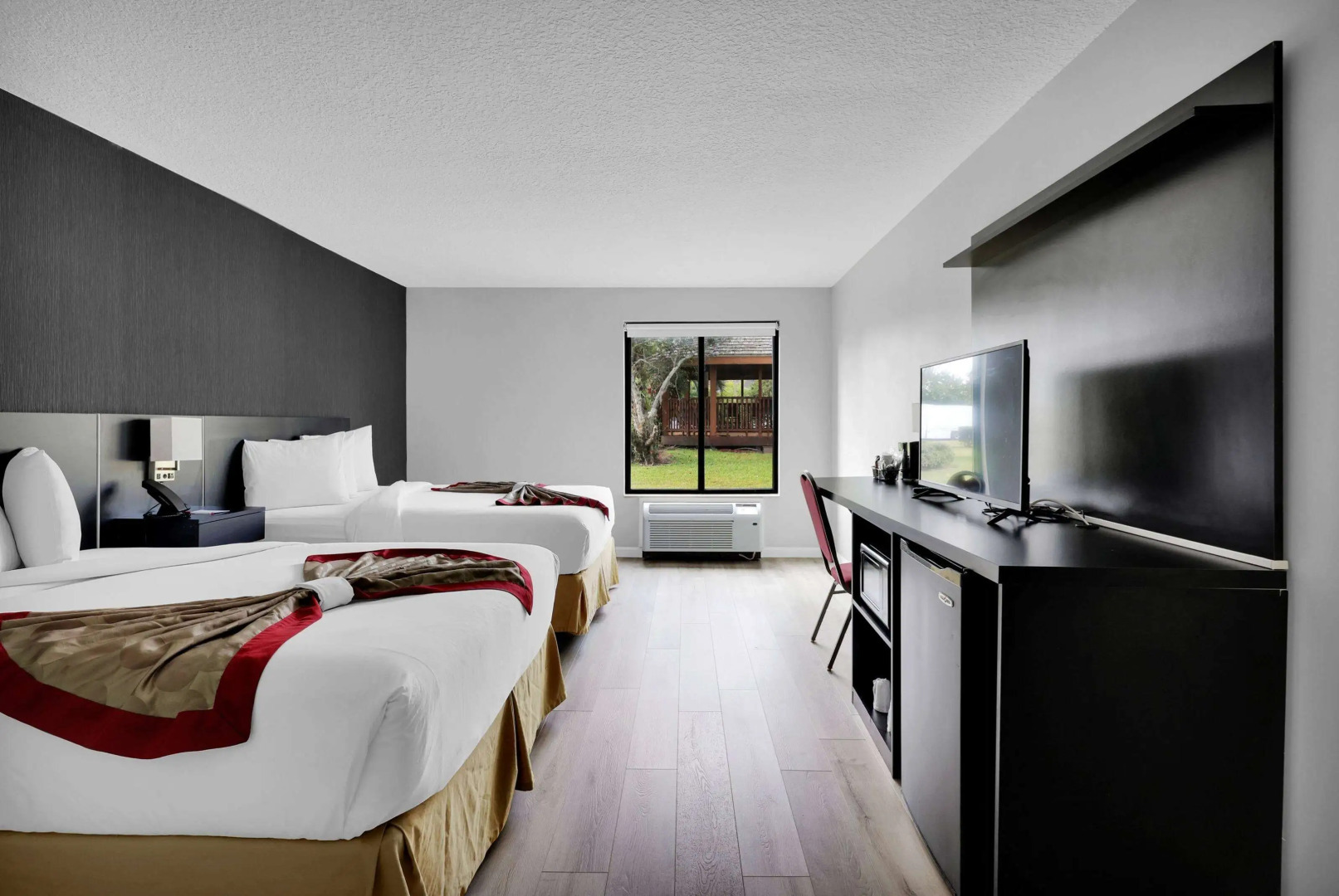 Ramada by Wyndham Jacksonville I-95 by Butler Blvd