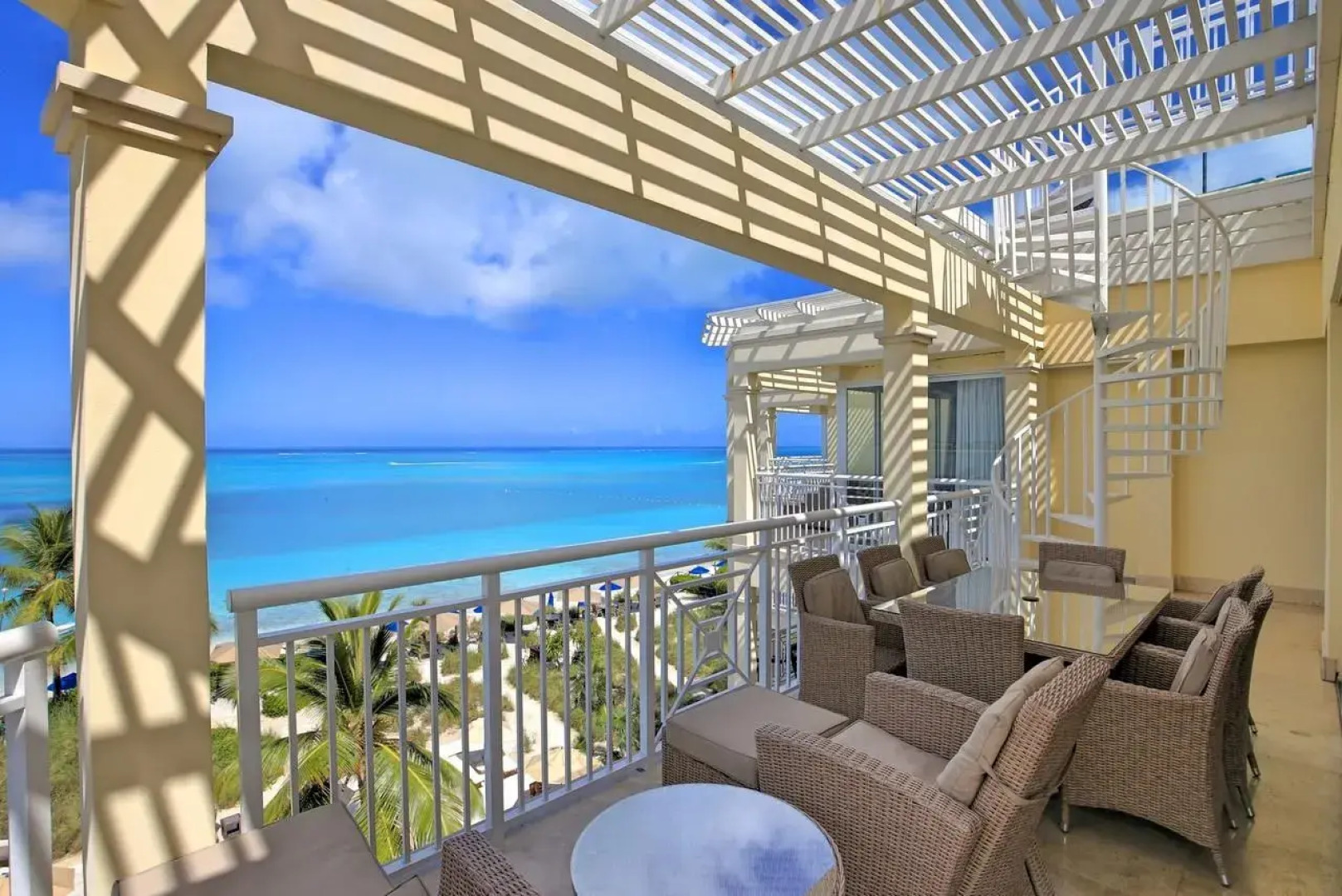 Windsong on the Reef