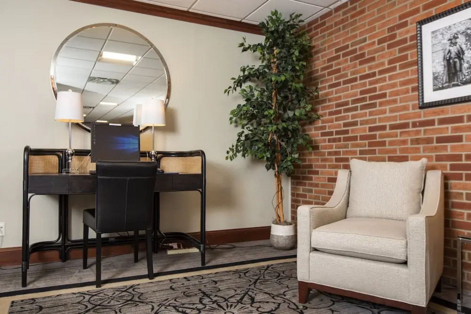 Hillsdale College Dow Hotel and Conference Center