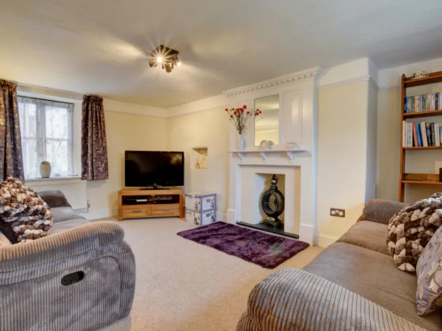 Holiday Home Cross Farm Cottage