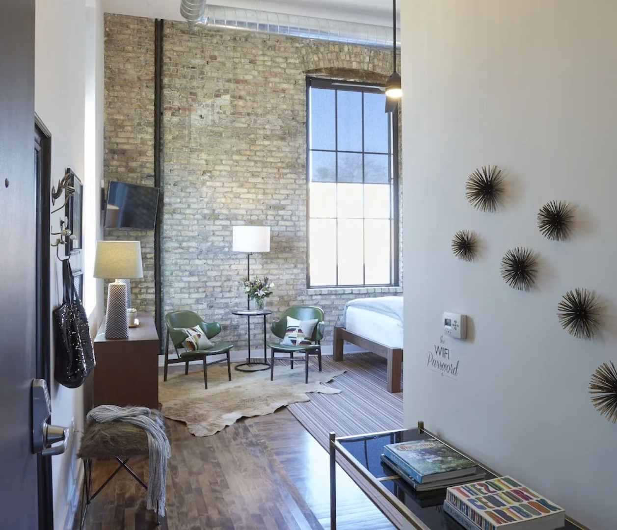 Kinn Guesthouse Bay View