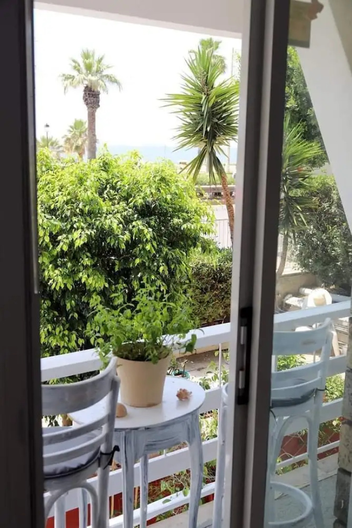 RestArt House Athens Riviera