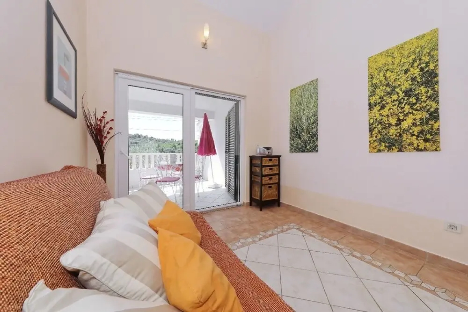 Suzana - Green Oasis - A1