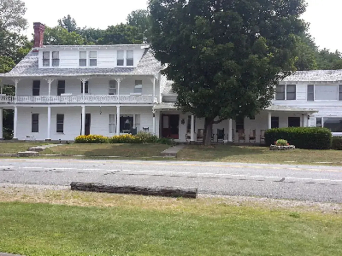 Sunset Mountain Lodge