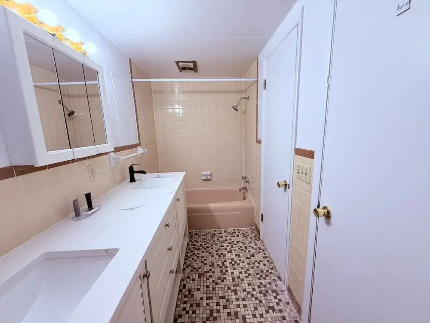 Tomahawk Motor Lodge By OYO Riverton US-26