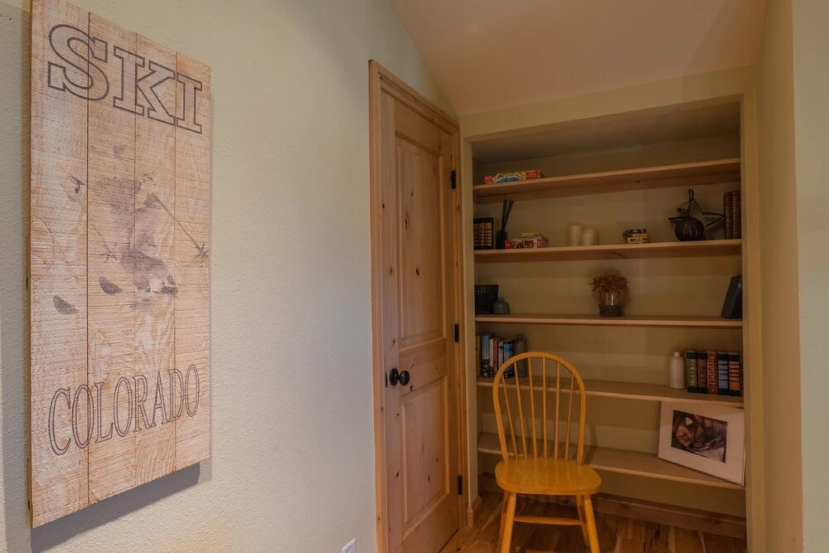 Private Home With A Beautiful Mountain Vista - Woods24 by RedAwning