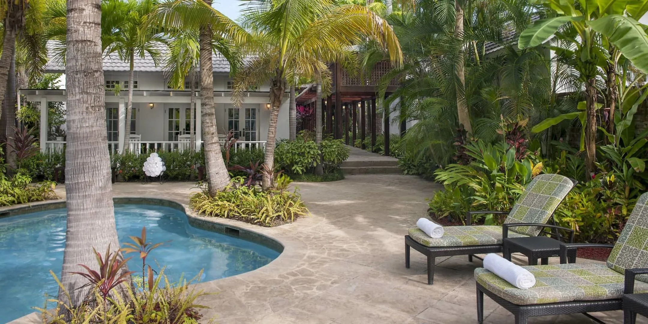 Отель Half Moon