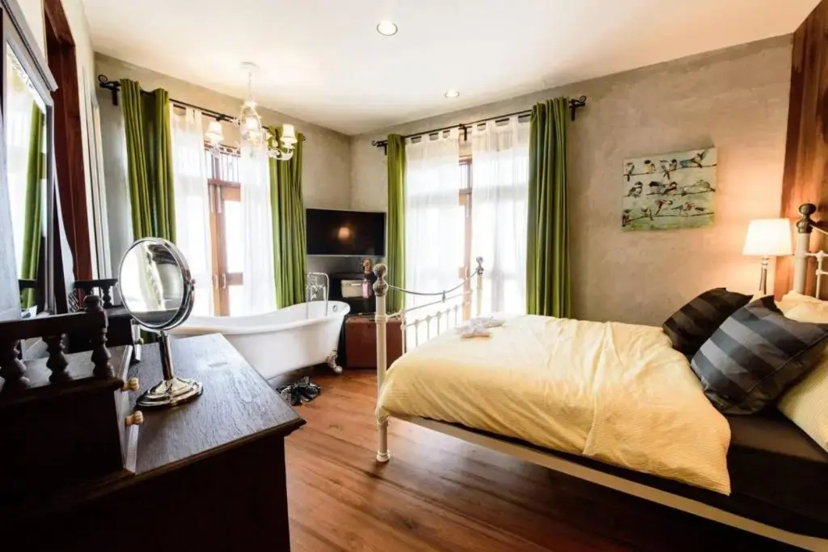 Rimrabeang Amphawa Cafe and Suite