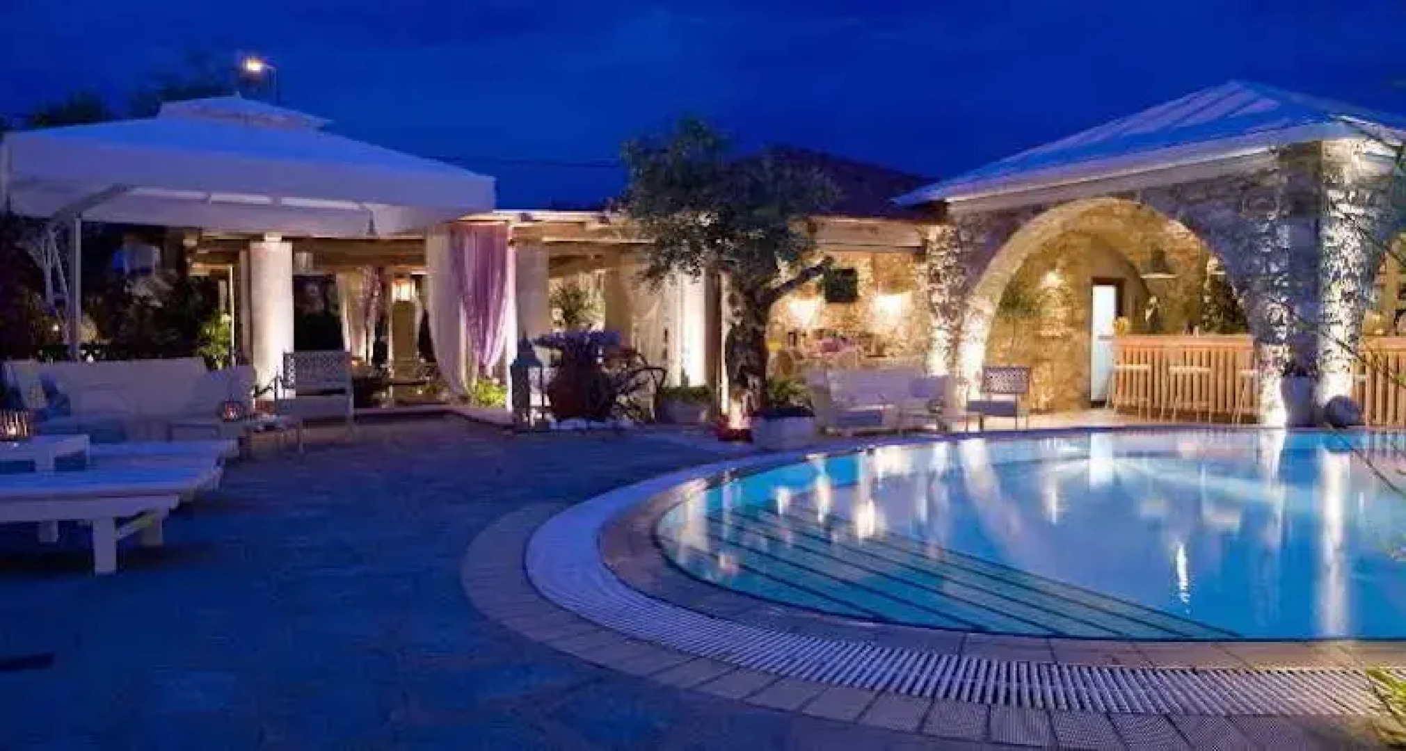 Nikoleta Luxury Villa