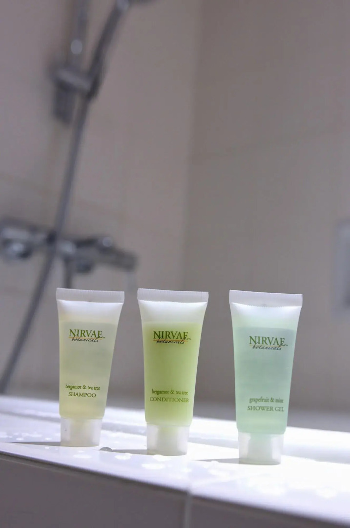 Отель Courtyard by Marriott Tokyo Station