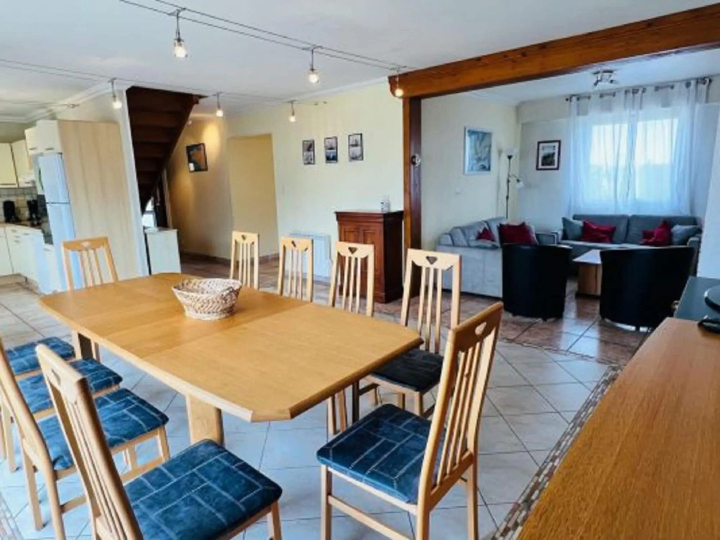 Attractive holiday home in Moëlan-sur-Mer with garden