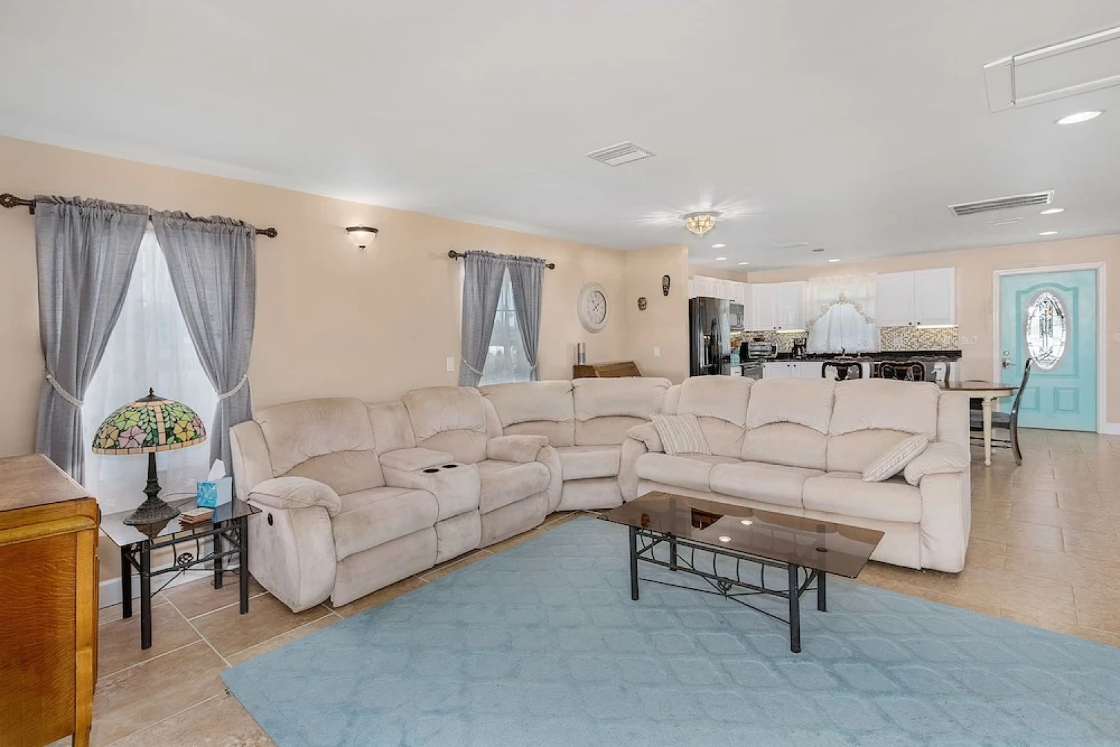 Villa Island Time by Pretty Cape Homes