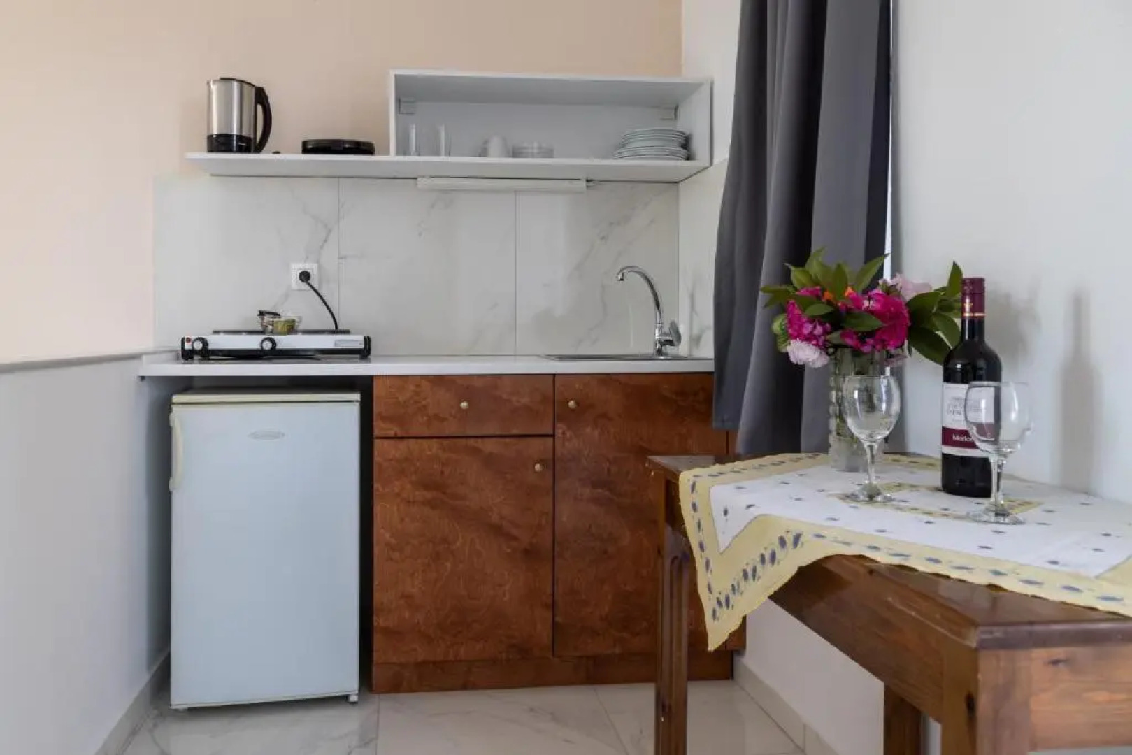 Miros Hotel Apartments