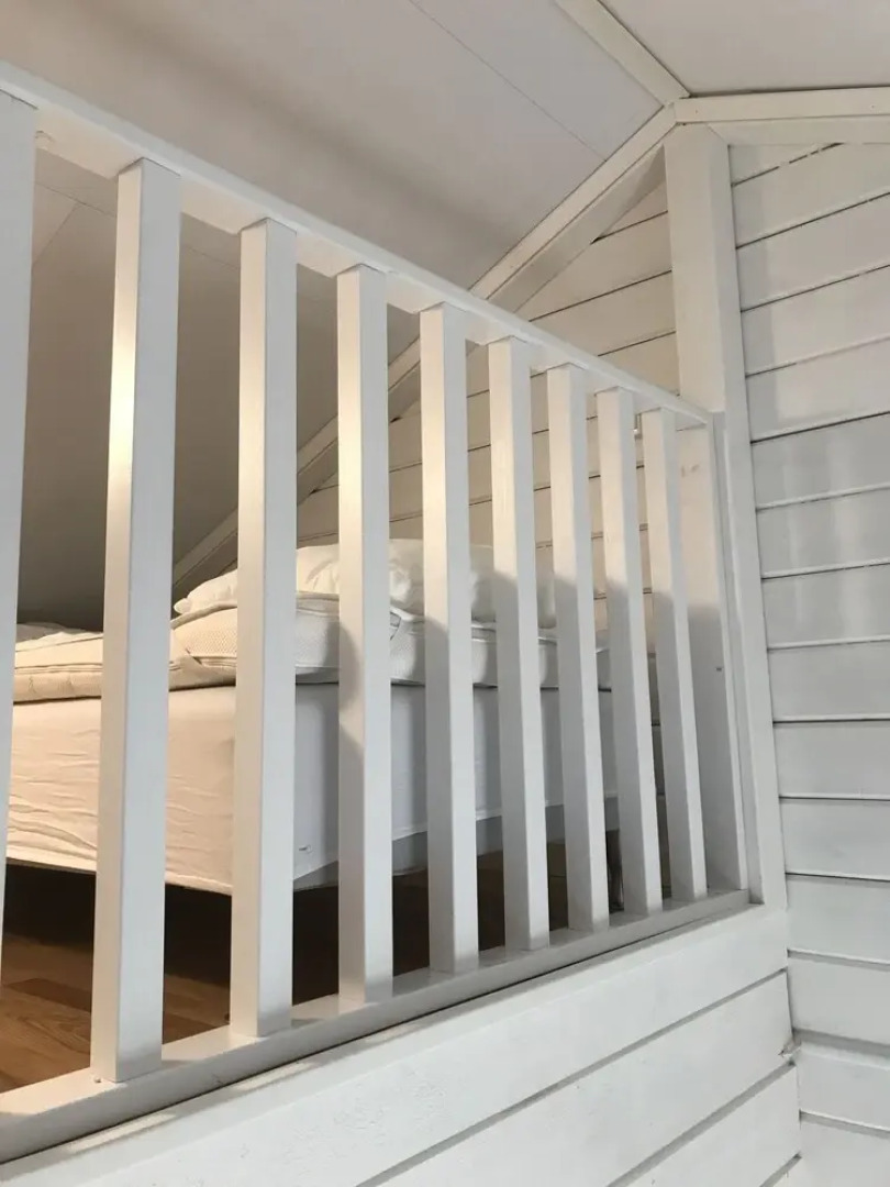 Hills Loft Cottage with Sauna