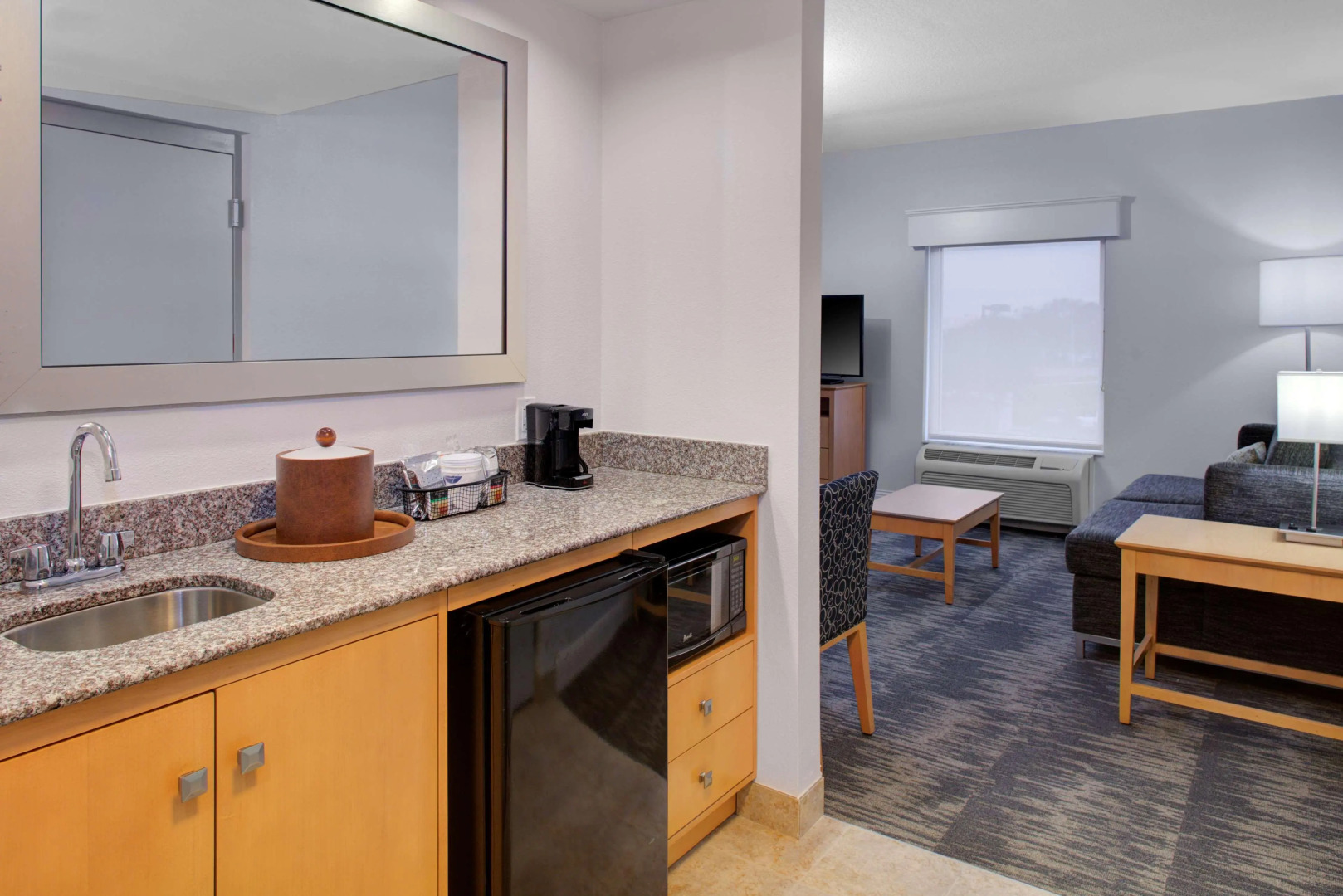 Hampton Inn & Suites Sarasota/Bradenton-Airport, FL