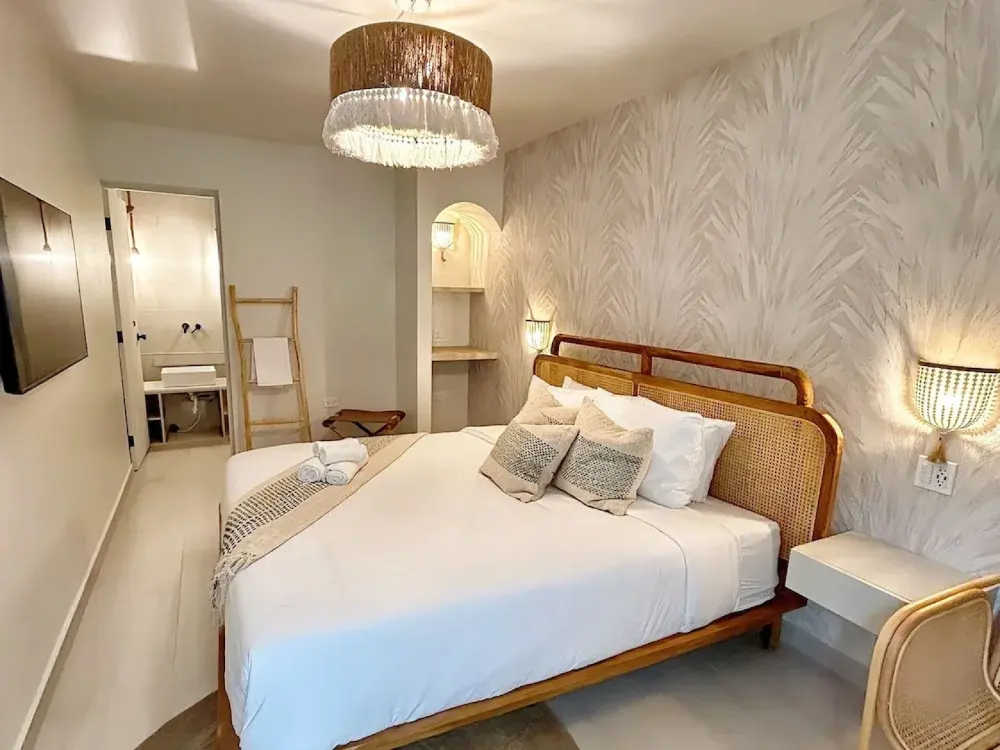 Bali Hotel Adults Only Isla Verde, a Trademark by Wyndham