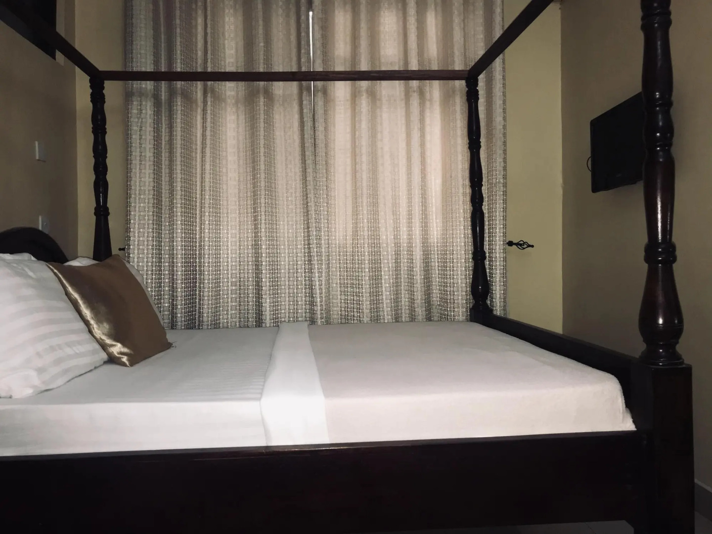 Transit Airport Bed & Breakfast