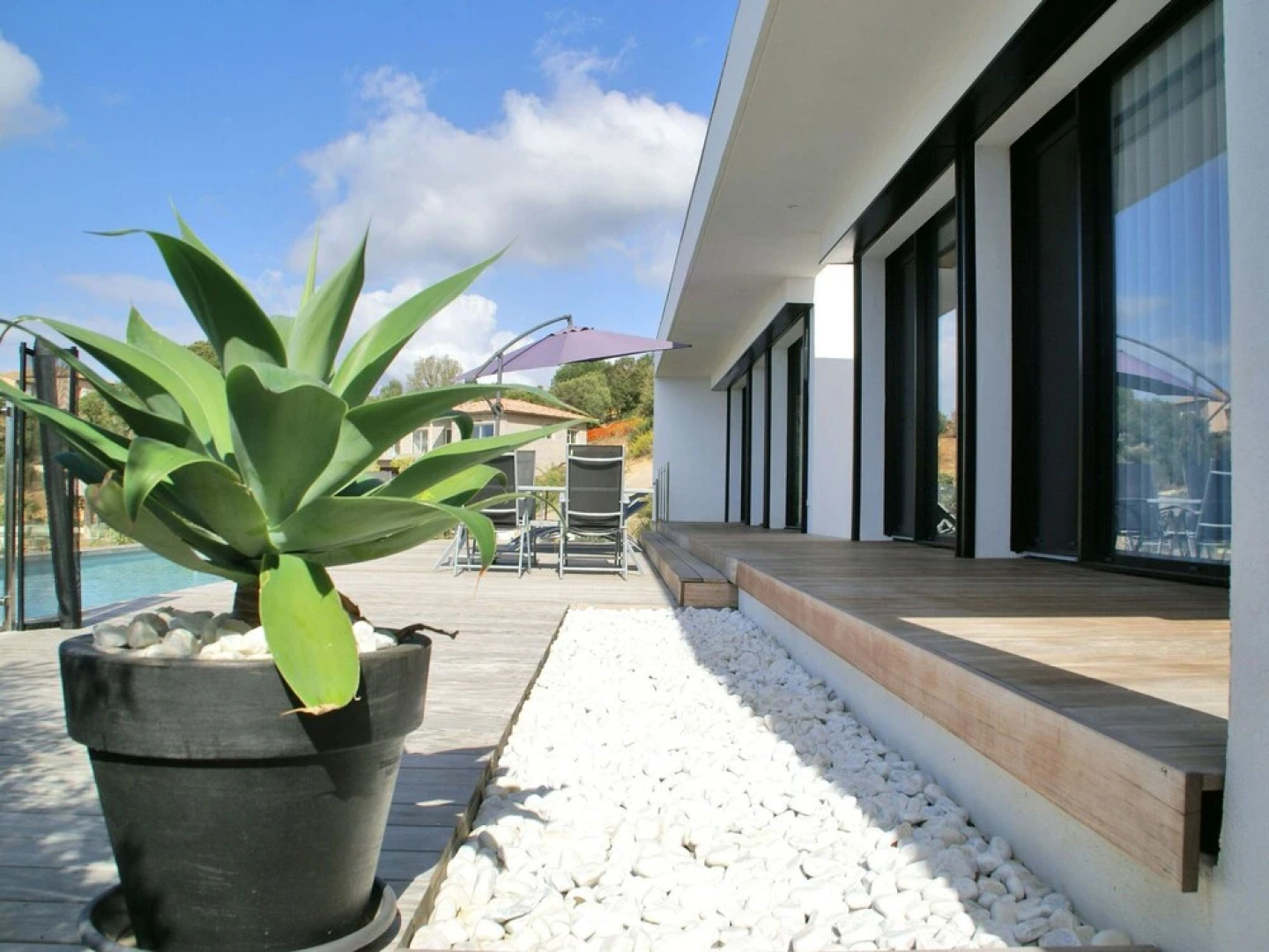 Spacious Villa in Albitreccia with Swimming Pool