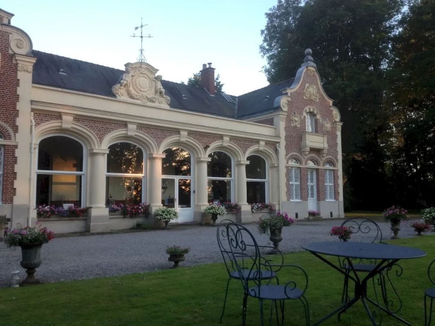 Le Château Des Ormes