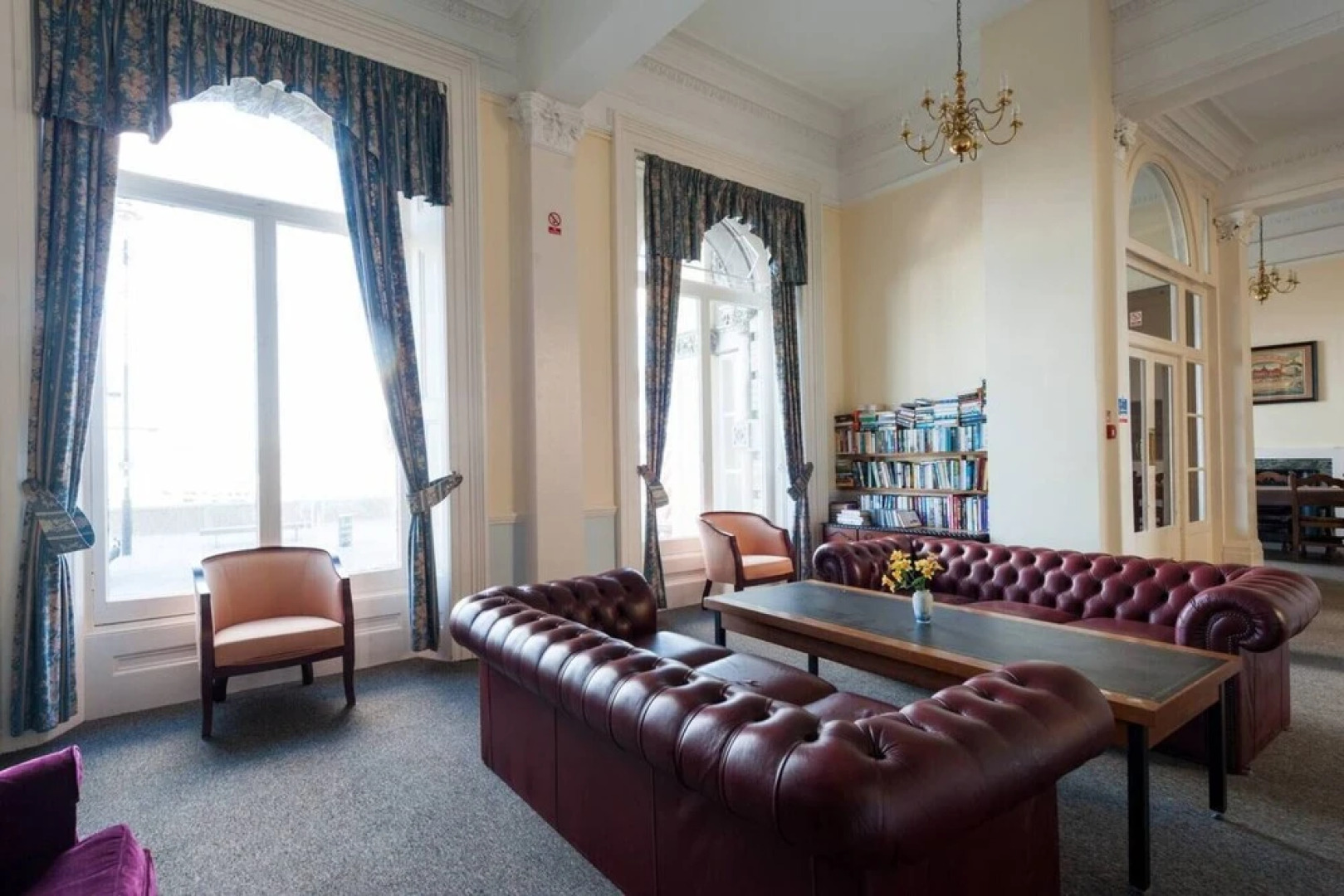 Admirals Harbour View 2-bed Apartment in Harwich