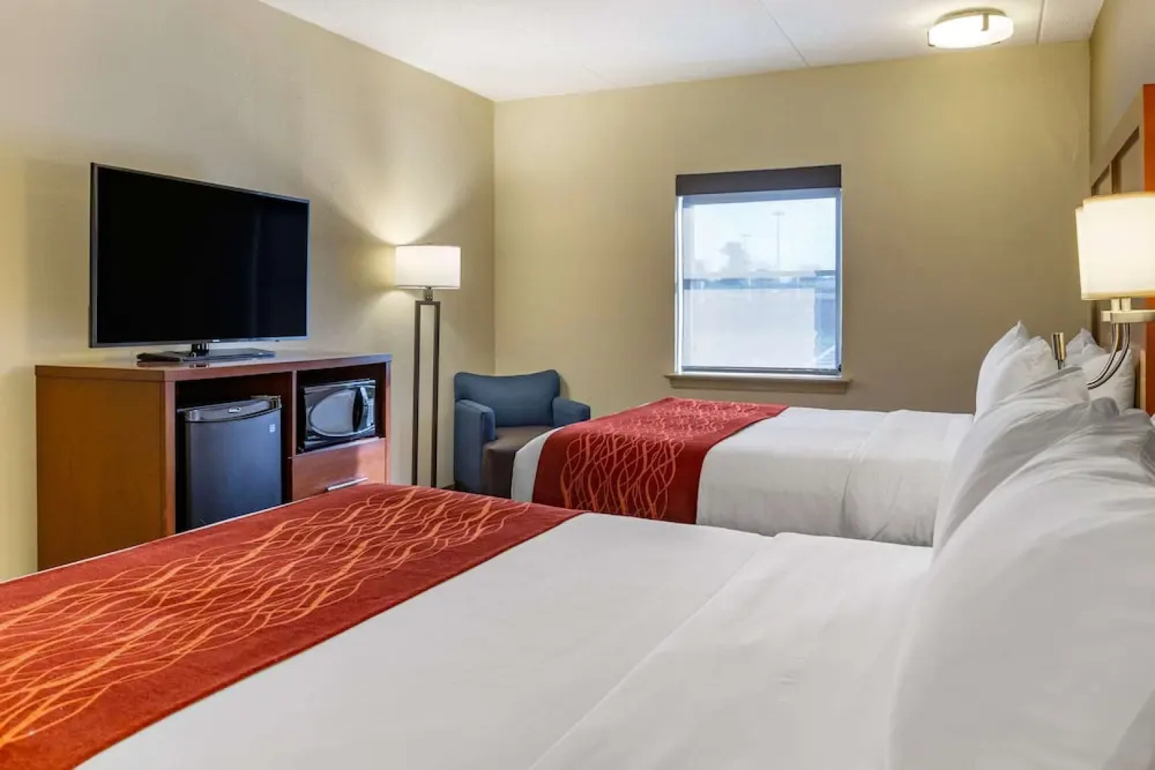 Comfort Inn Lancaster - Rockvale Outlets