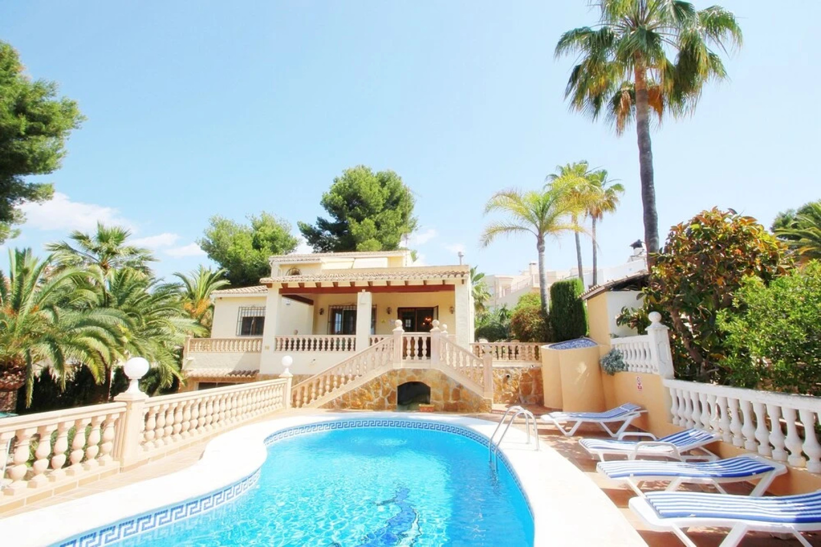 Mar de China - modern, well-equipped villa with private pool in Moraira