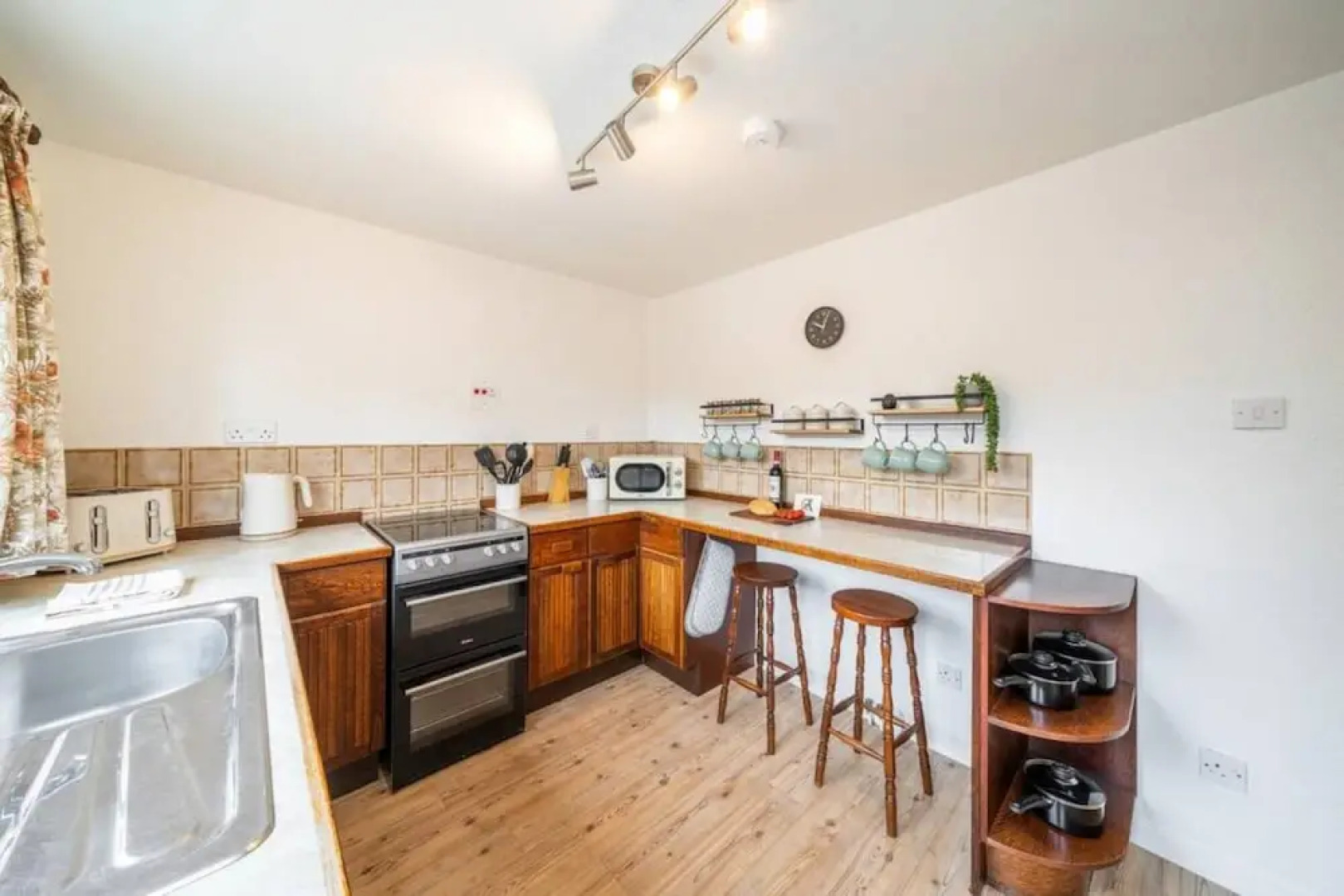 Bellrock View - Traditional Coastal Retreat