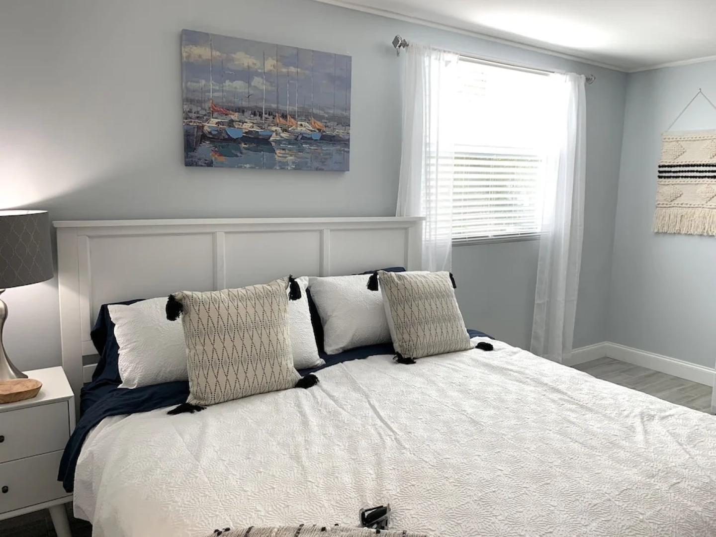 Seas The Day 8: Designer Beach W/ Pool! 3 Bedroom Condo