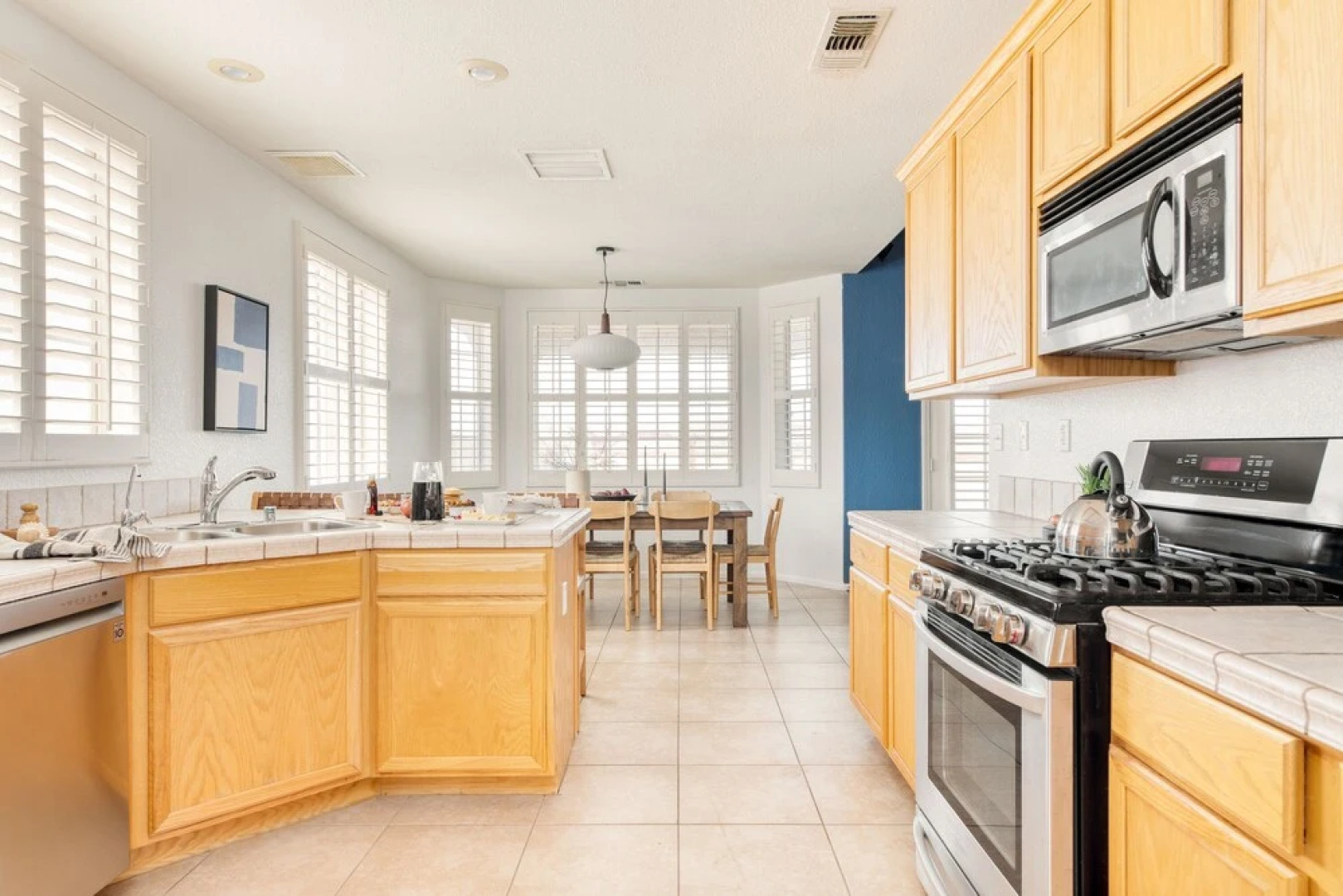 Salton by Avantstay Luxury Desert Estate w/ A Gorgeous Interior, Pool, Patio & Ping Pong!