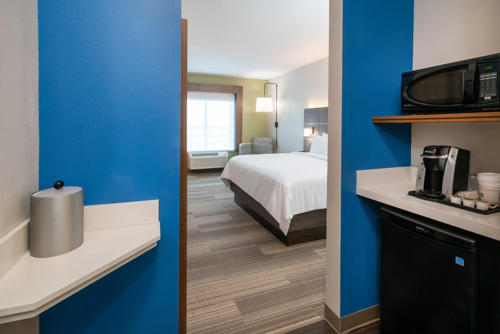 Holiday Inn Express & Suites St Peters by IHG