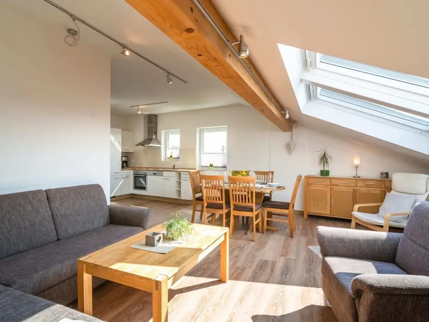 Eifel Lakeside Family Escape