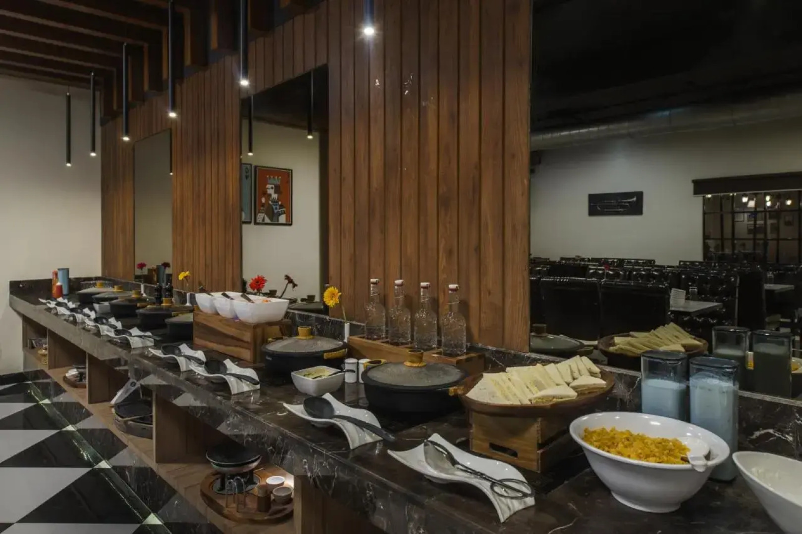 10 Park Street Hotel & Banquets