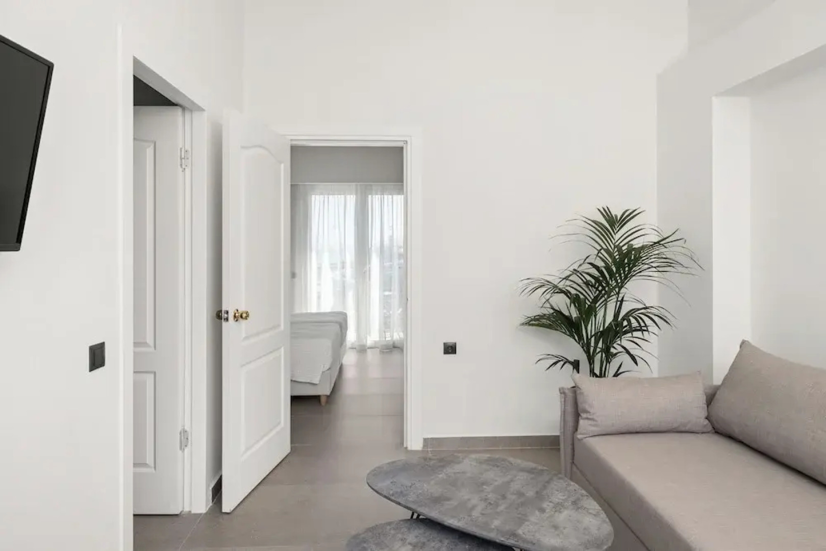 White Olive Marine Aquapark