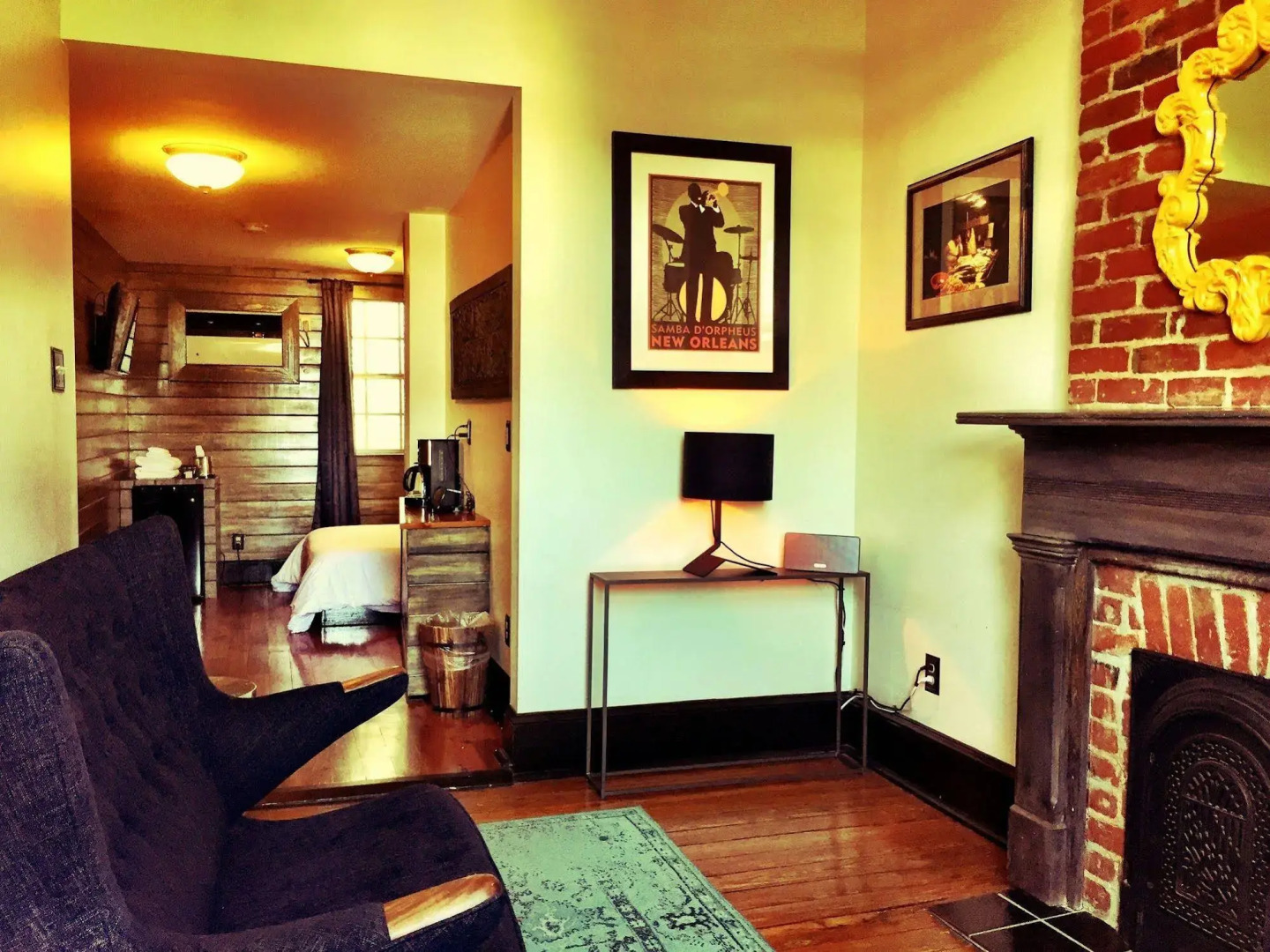 Royal Street Inn and R Bar