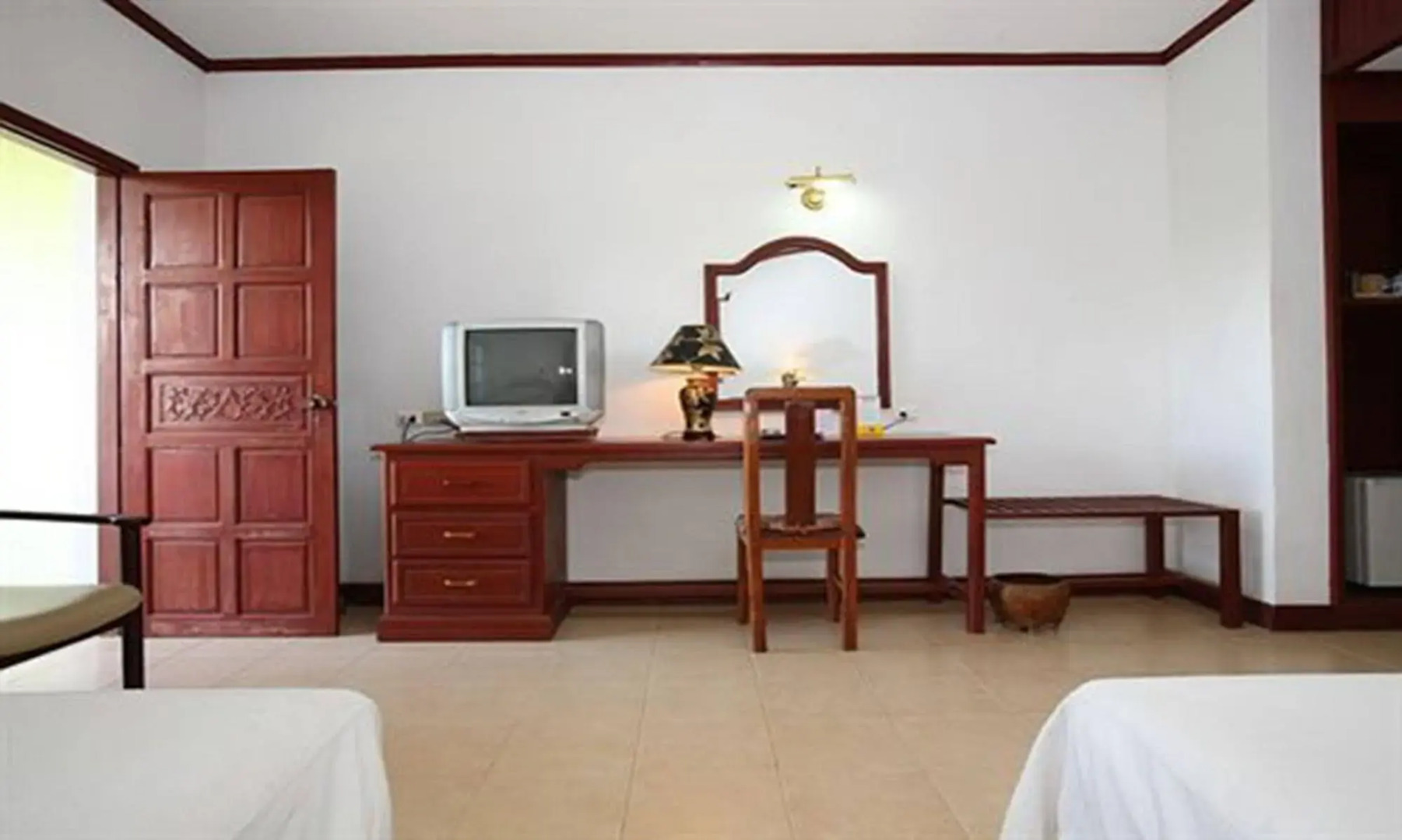 Vansana Plain of Jars Hotel