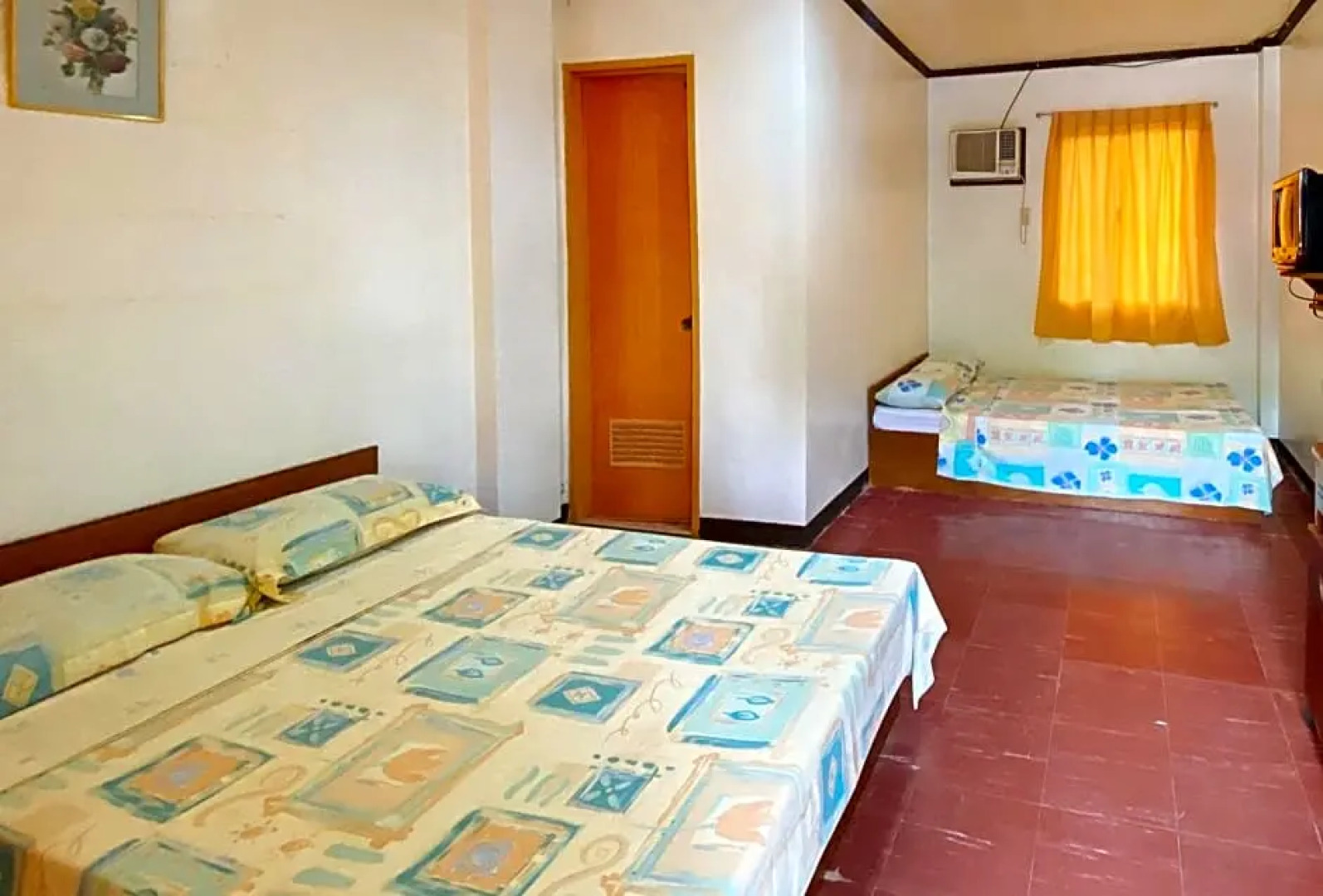 RedDoorz Hostel @ Molino Beach Resort