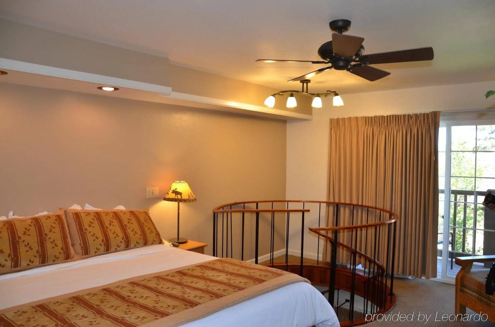 Tahoe Beach & Ski Club